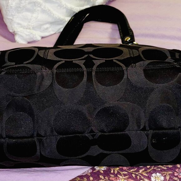 Coach Poppy Monogram Canvas Large Hobo w/ Silver Hardware - Picture 3 of 12